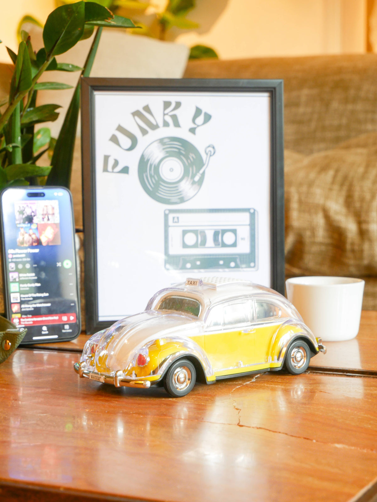 RETRO CLASSIC CAR SPEAKER - Bluetooth Speaker & FM Radio